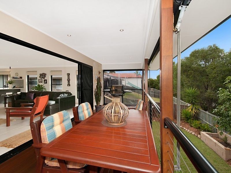 22 Lennox Street, Pacific Pines QLD 4211