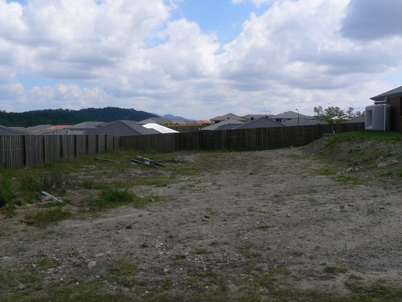 15 Bellinger Key, Pacific Pines QLD 4211