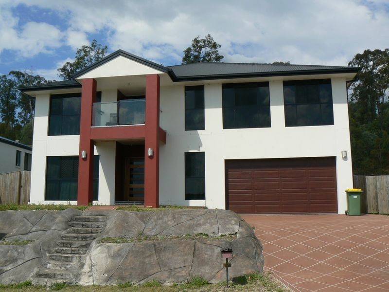 15 Sangster Crescent, Pacific Pines QLD 4211
