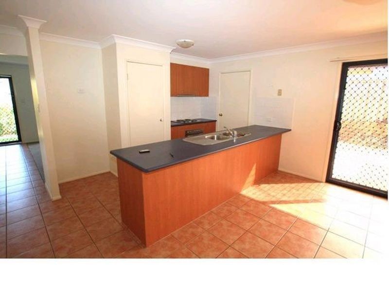 28 Sheffield Circuit, Pacific Pines QLD 4211
