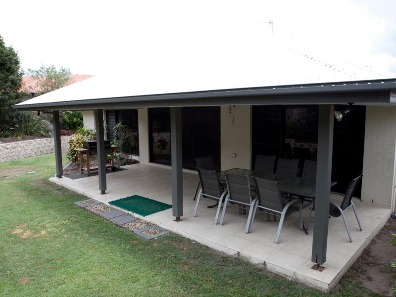 21 Blackheath Terrace, Pacific Pines QLD 4211