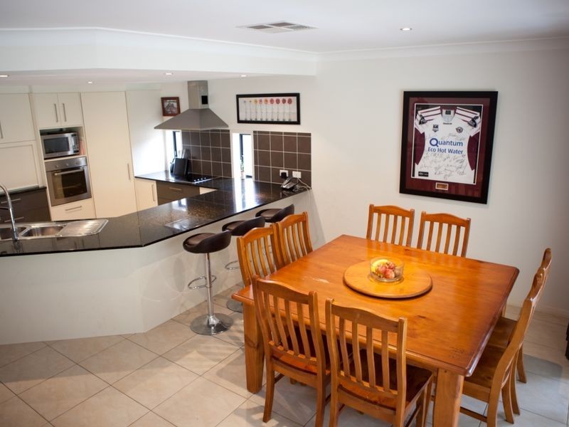 21 Blackheath Terrace, Pacific Pines QLD 4211