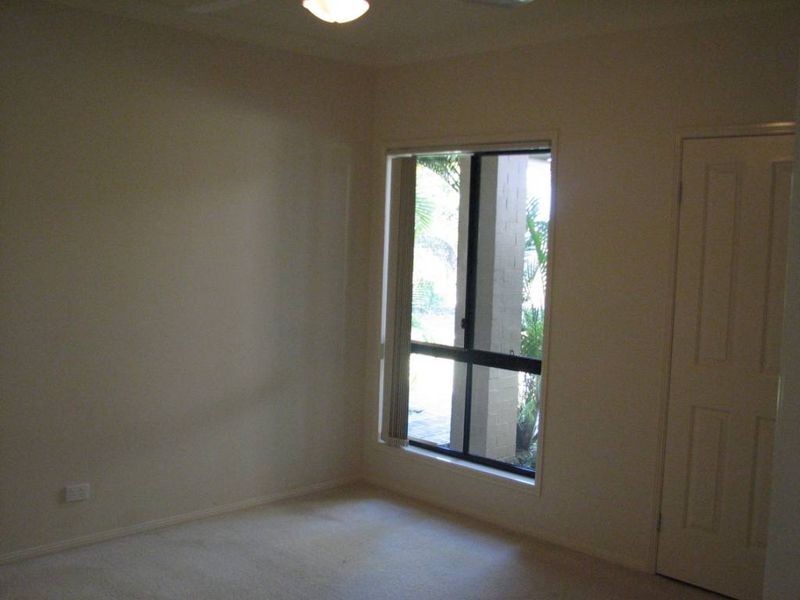 56 Hillary Circuit, Pacific Pines QLD 4211