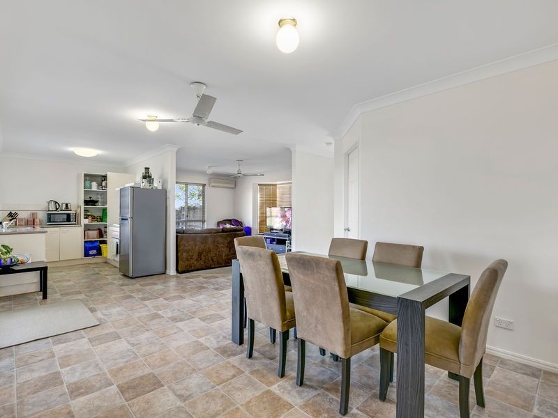 33 Crestridge Crescent, Oxenford QLD 4210