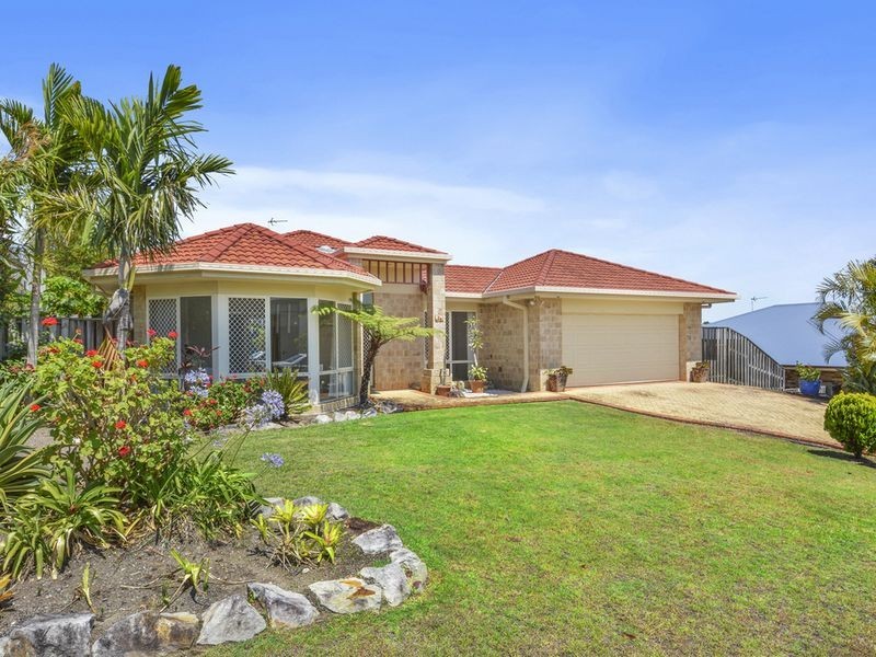 26 Mcrae Circuit, Pacific Pines QLD 4211