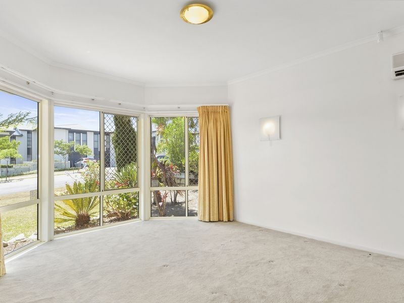 26 Mcrae Circuit, Pacific Pines QLD 4211