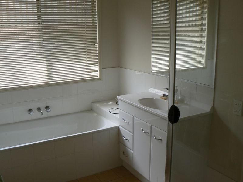 262 Universal Street, Oxenford QLD 4210