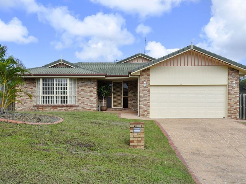 11 Stromlo Court, Pacific Pines QLD 4211