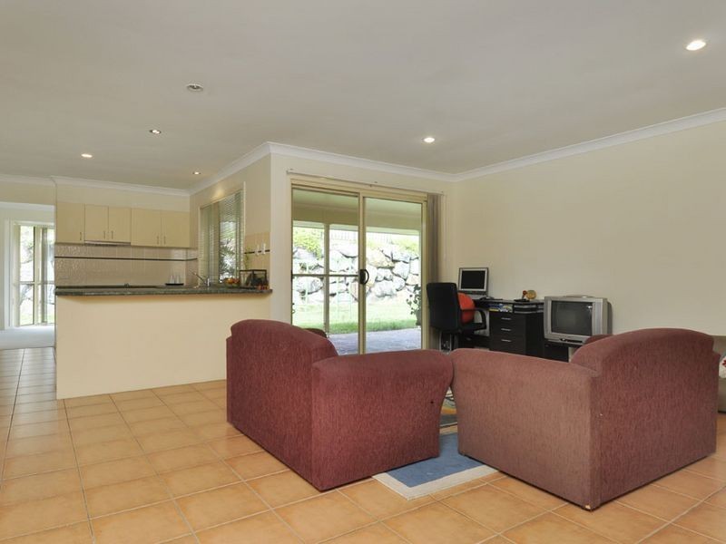 11 Stromlo Court, Pacific Pines QLD 4211
