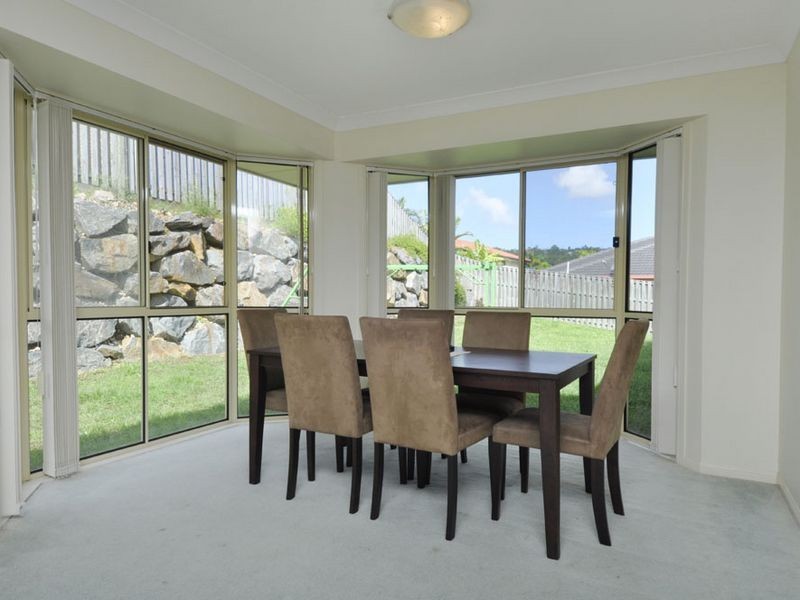 11 Stromlo Court, Pacific Pines QLD 4211