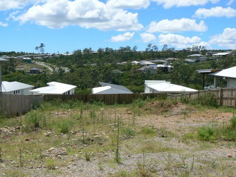 12 Hadrian Crescent, Pacific Pines QLD 4211