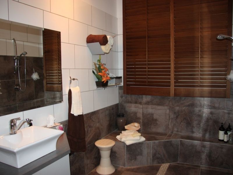 3 Salvado Drive, Pacific Pines QLD 4211