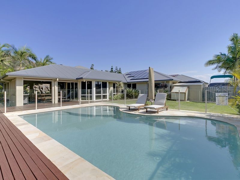 75 Salvado Drive, Pacific Pines QLD 4211