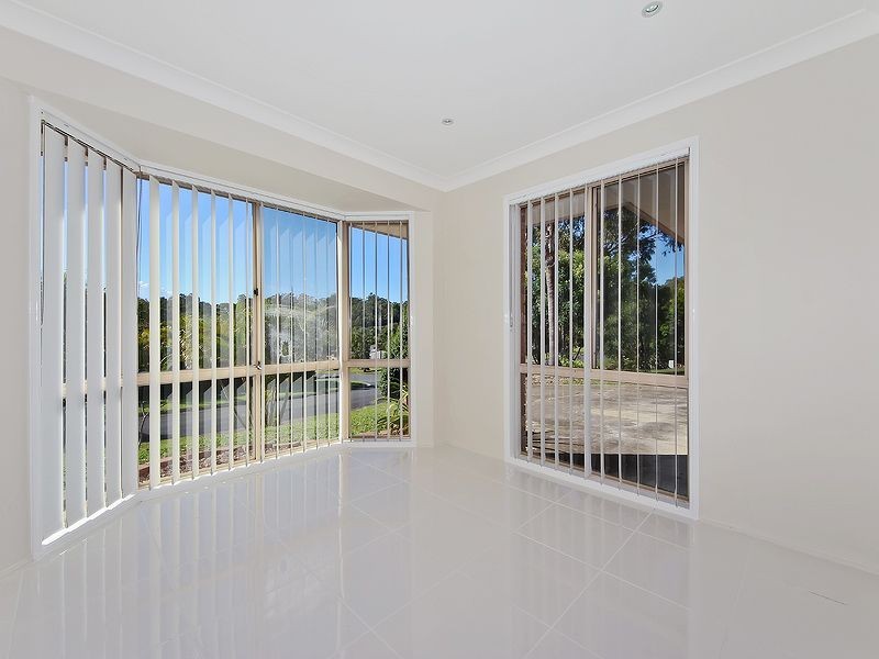 1 Clark Gable Close, Parkwood QLD 4214