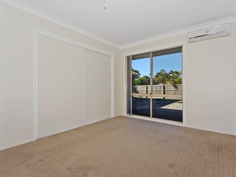 1 Clark Gable Close, Parkwood QLD 4214