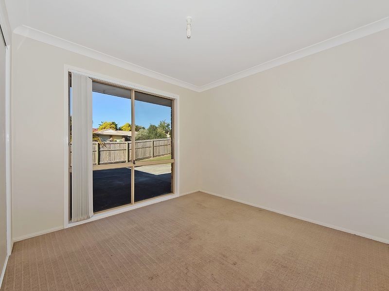 1 Clark Gable Close, Parkwood QLD 4214