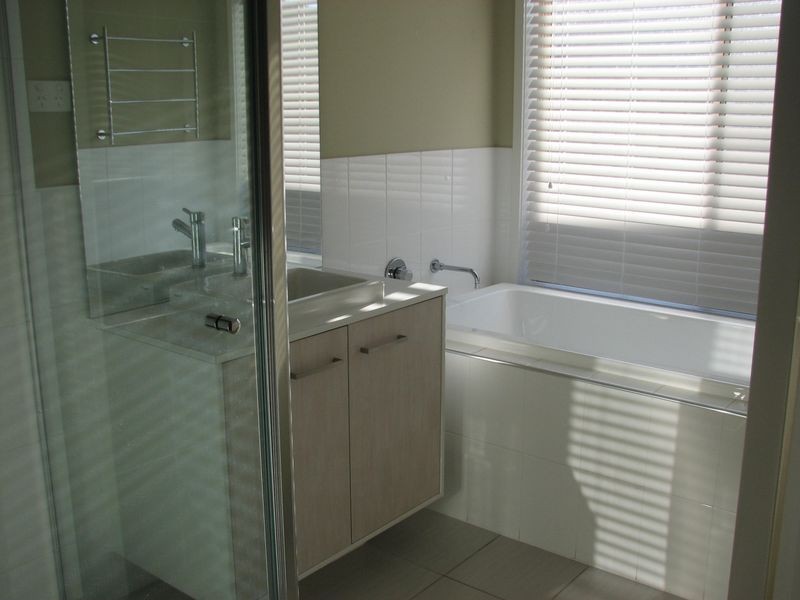 7 Shannonbrook Grove, Oxenford QLD 4210