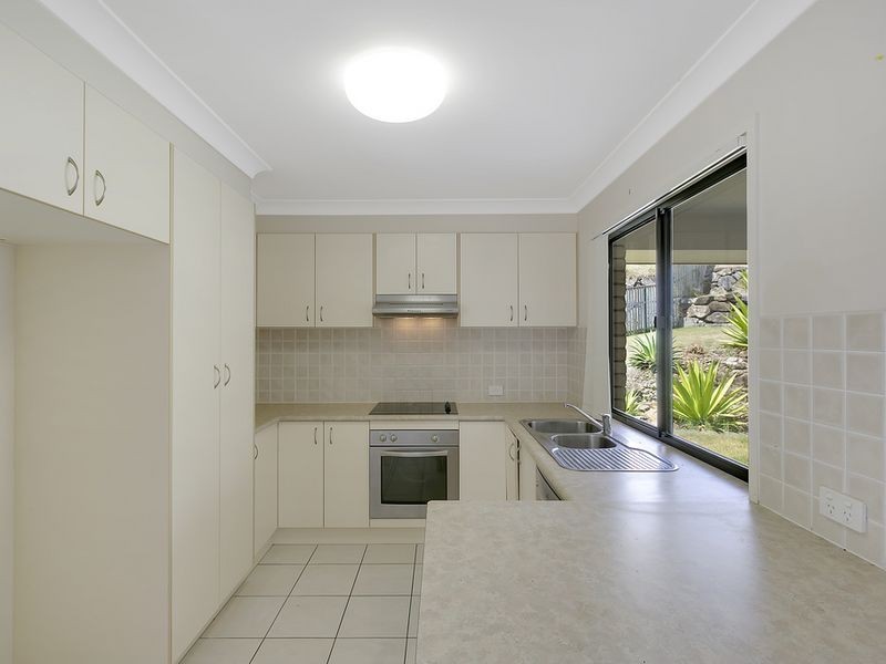 11 Kaplan Street, Oxenford QLD 4210