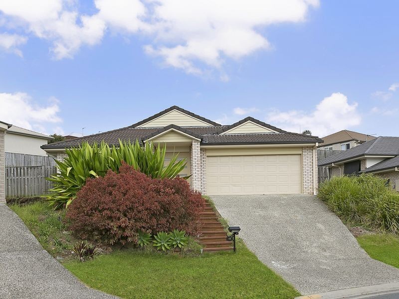 11 Kaplan Street, Oxenford QLD 4210