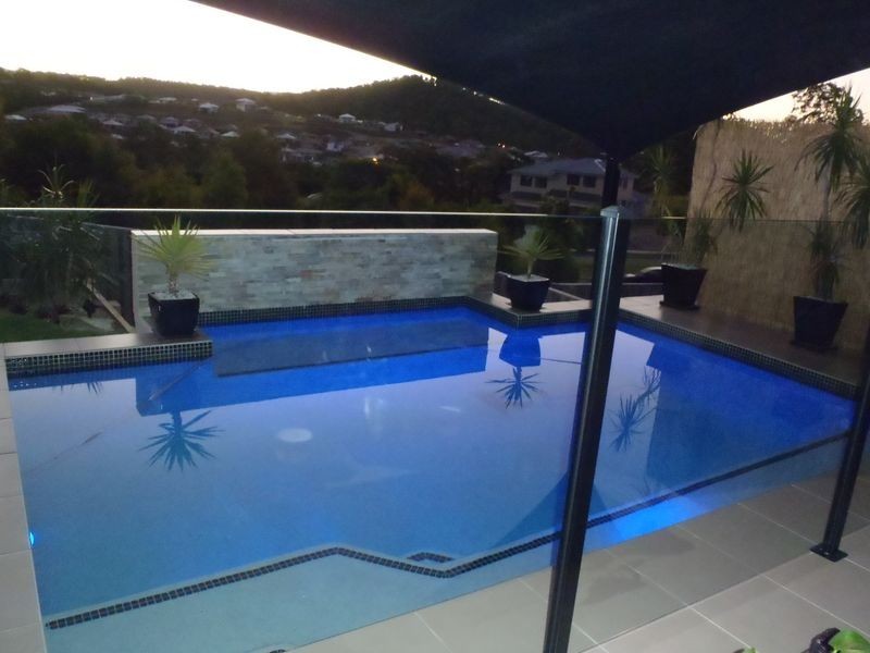 72 Harmsworth Road, Pacific Pines QLD 4211