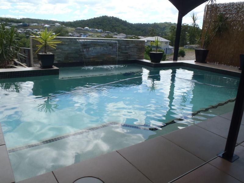 72 Harmsworth Road, Pacific Pines QLD 4211