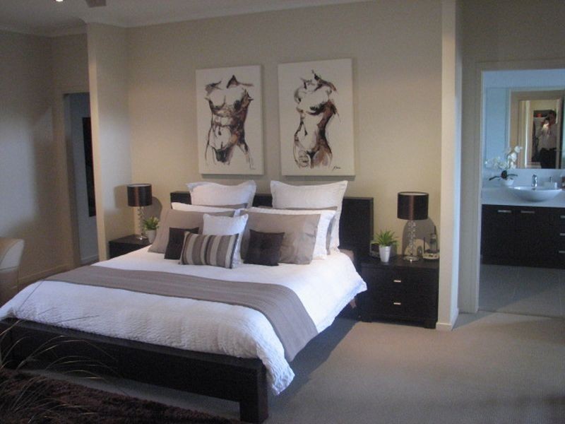 72 Harmsworth Road, Pacific Pines QLD 4211