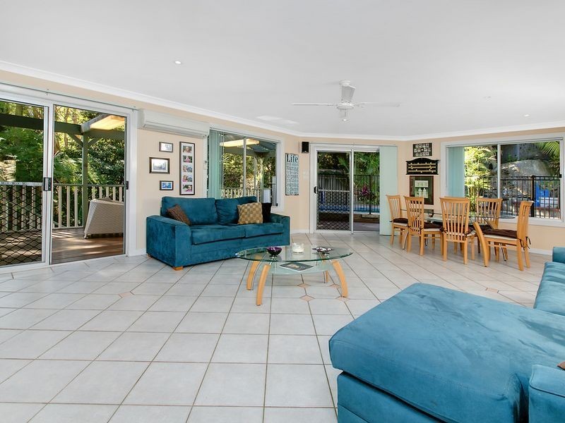 12 Sherwood Crescent, Narraweena NSW 2099