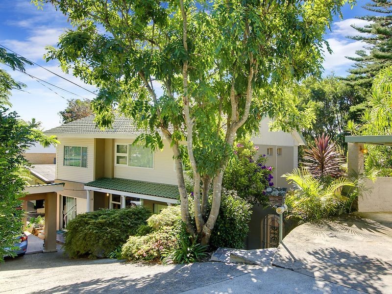 12 Sherwood Crescent, Narraweena NSW 2099