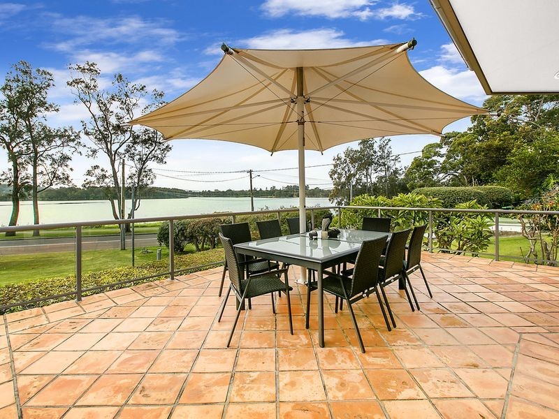 18 The Esplanade, Narrabeen NSW 2101