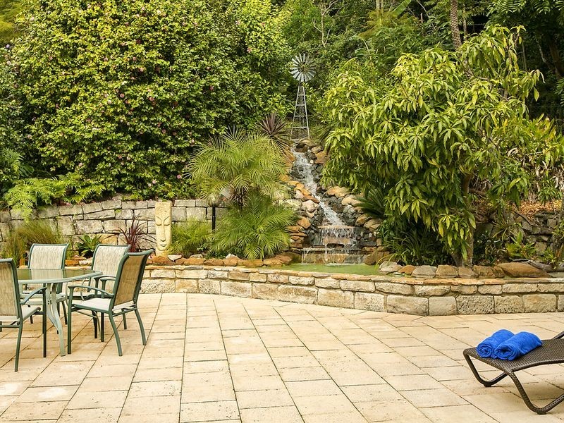 18 The Esplanade, Narrabeen NSW 2101