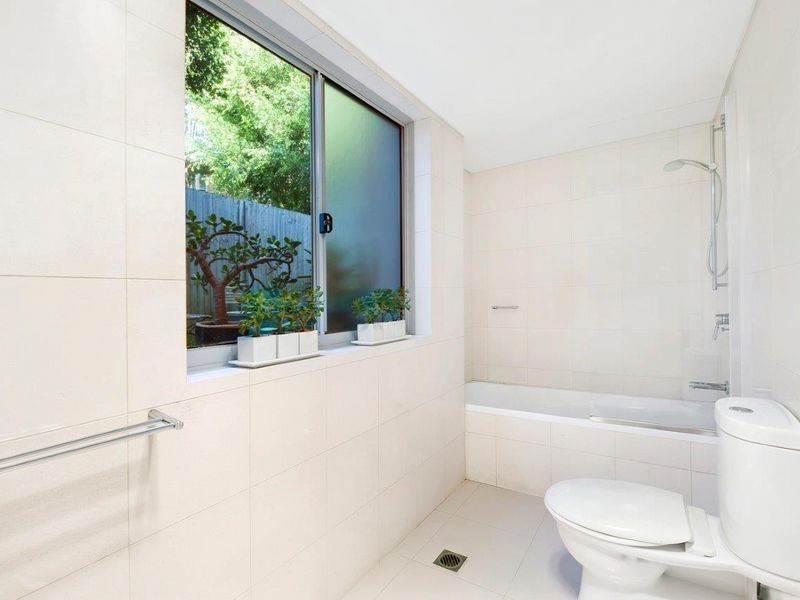 2/16 Goodwin Street, Narrabeen NSW 2101