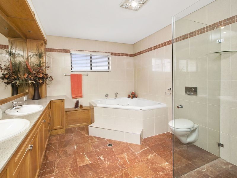 24 Karoola Street, Narraweena NSW 2099