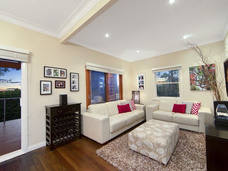 27 Lakeview Parade, Warriewood NSW 2102