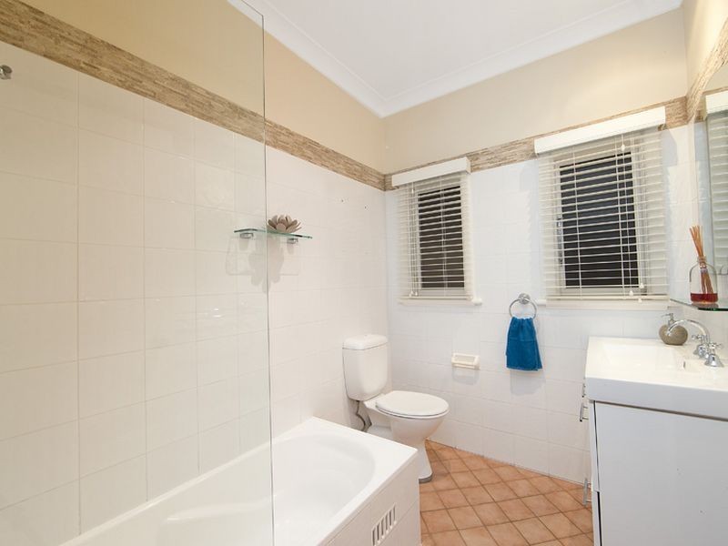 27 Lakeview Parade, Warriewood NSW 2102