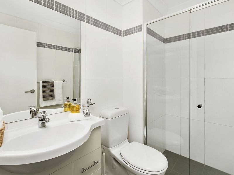 27/2-10 Hawkesbury Avenue, Dee Why NSW 2099