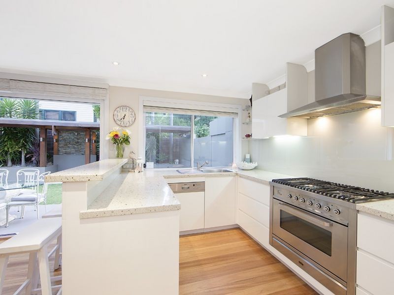 11 Irrawong Road, North Narrabeen NSW 2101