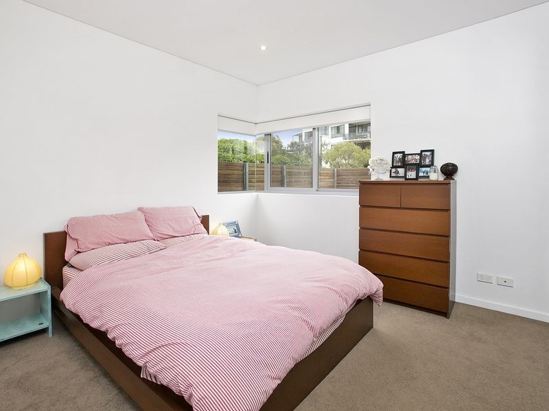 1/15 Clarence Avenue, Dee Why NSW 2099