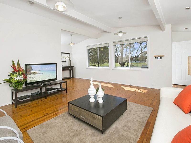 11 Grover Avenue, Cromer NSW 2099