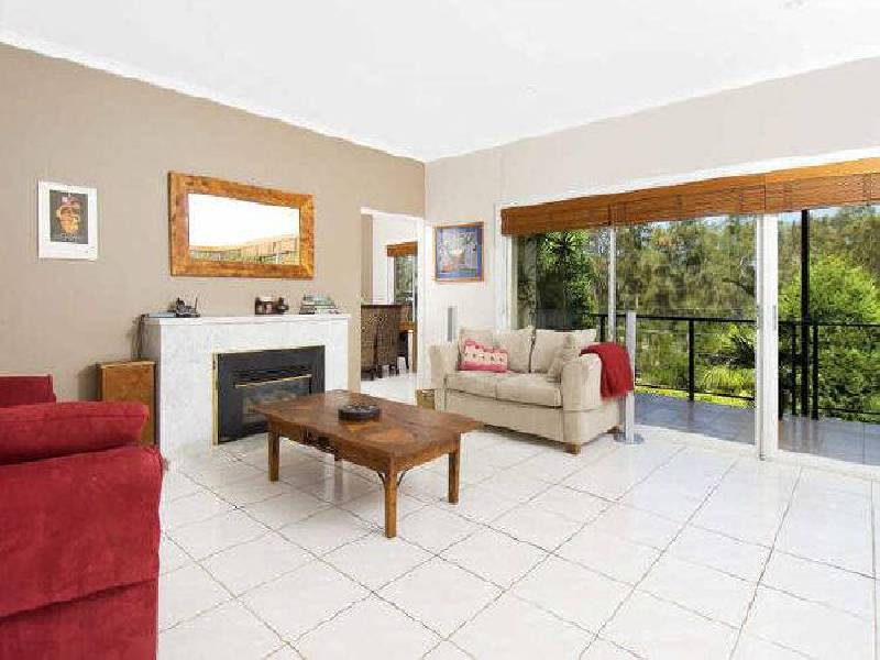 64 Wakehurst Parkway, North Narrabeen NSW 2101