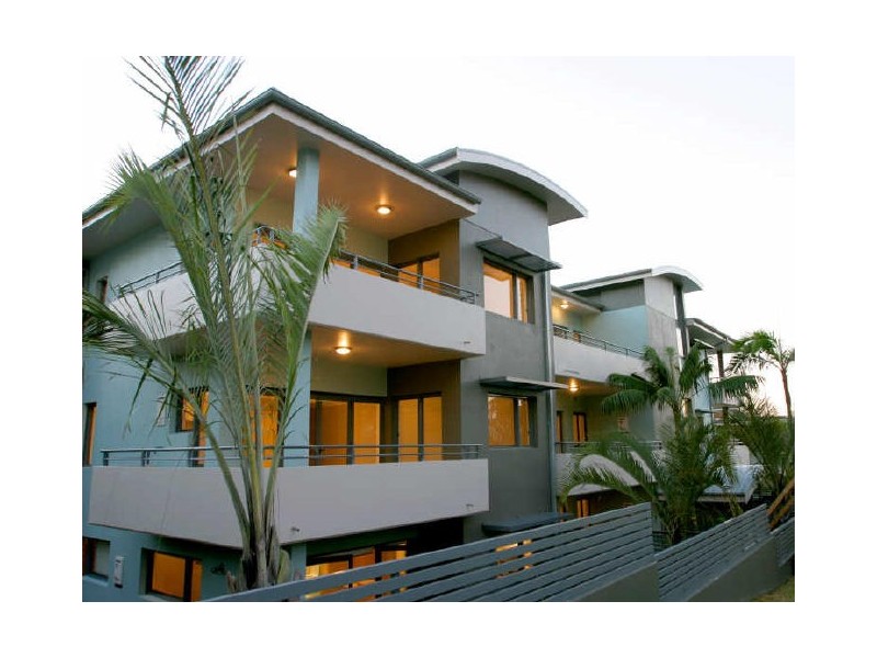 1/62-64 Park Street, Narrabeen NSW 2101