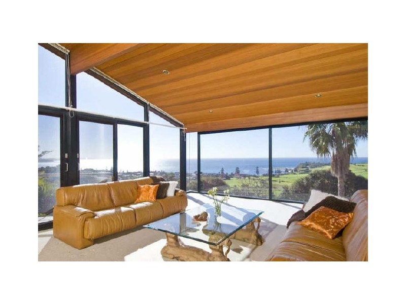 8 Lancaster Crescent, Collaroy NSW 2097