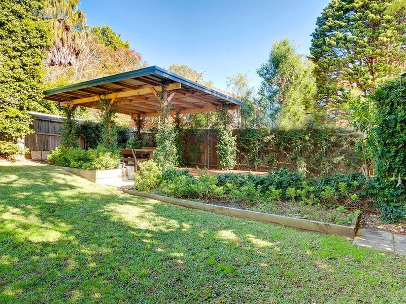 2 Berith Street, Wheeler Heights NSW 2097