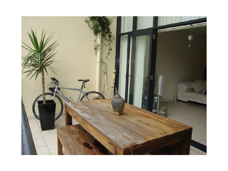 8/10 Oaks Avenue, Dee Why NSW 2099