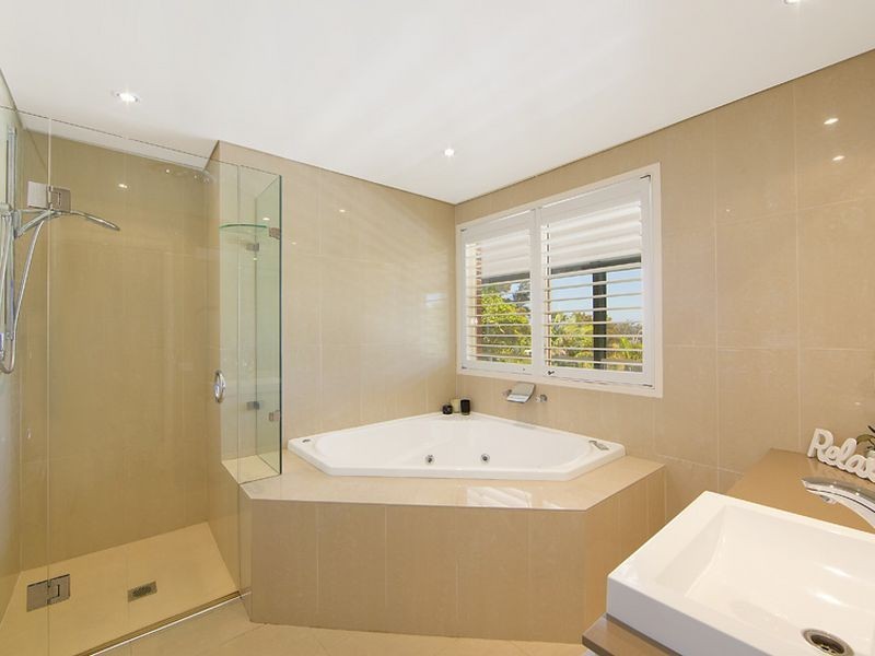 23 Cumberland Avenue, Collaroy NSW 2097