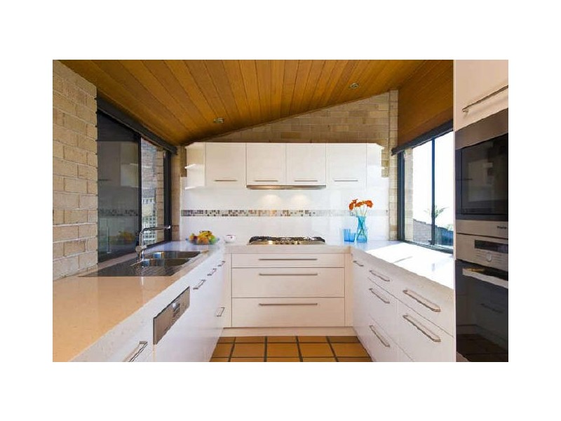 8 Lancaster Crescent, Collaroy NSW 2097