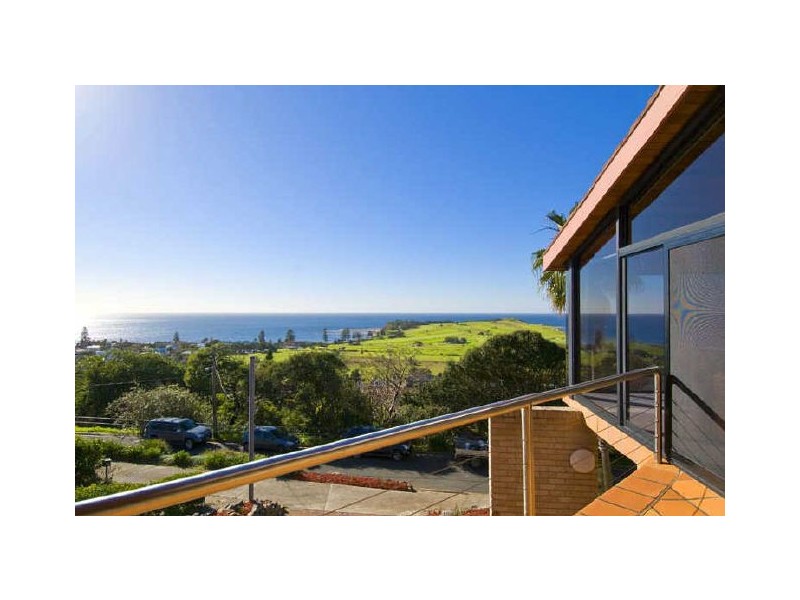 8 Lancaster Crescent, Collaroy NSW 2097