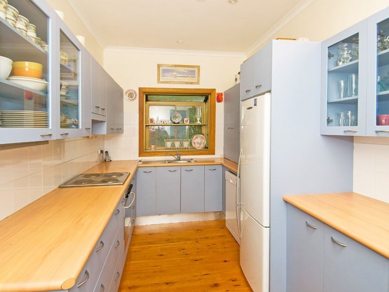 74 Heather Street, Wheeler Heights NSW 2097