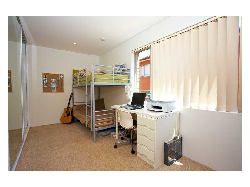 2/64 Crown Road, Queenscliff NSW 2096