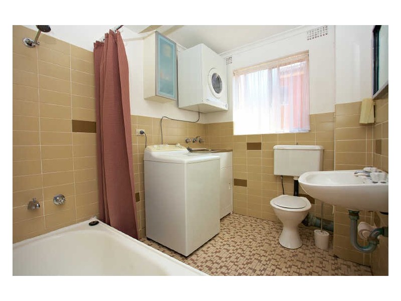 2/64 Crown Road, Queenscliff NSW 2096