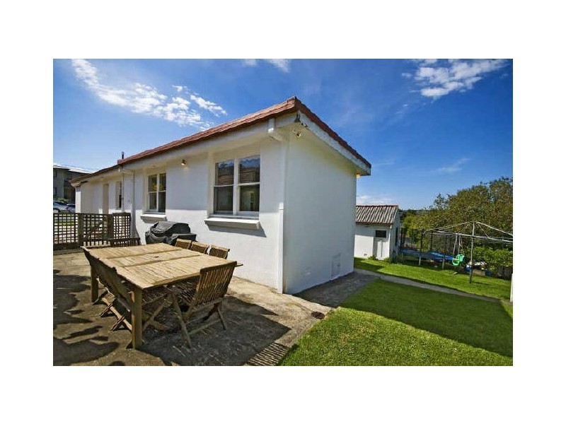 4 Hadleigh Avenue, Collaroy NSW 2097